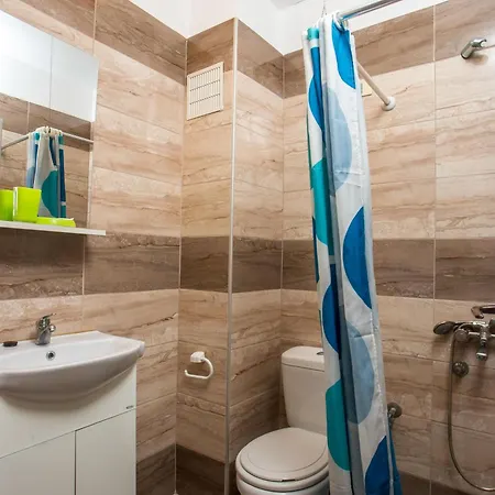 Nikos Apartmán